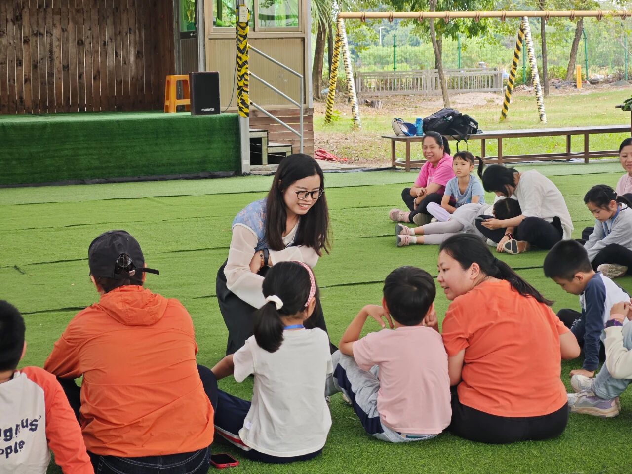 梅花街道亲子沟通心理团辅：用爱与理解，搭建心灵桥梁